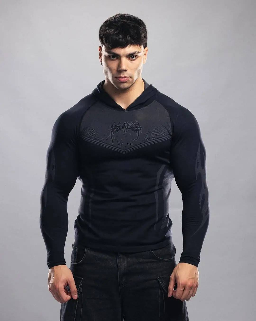 YoungLA Warrior Compresión Hoodie Negro (L)