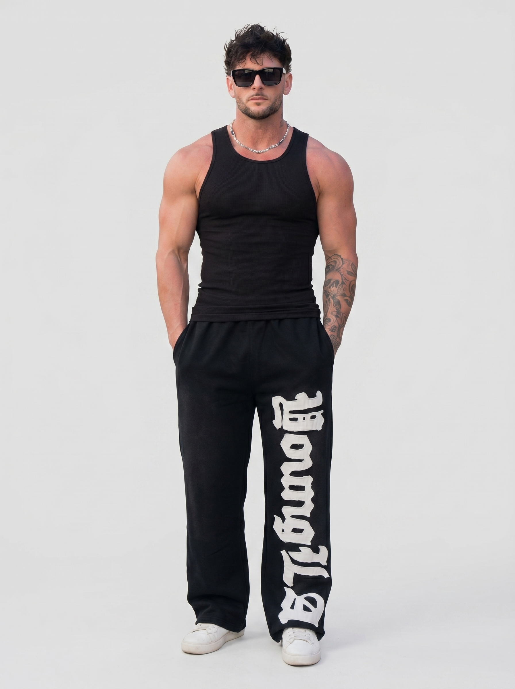 YoungLA Baggy Black (M)